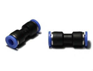 Złączka przelotka do wężyka 4/6mm napowietrzanie co2